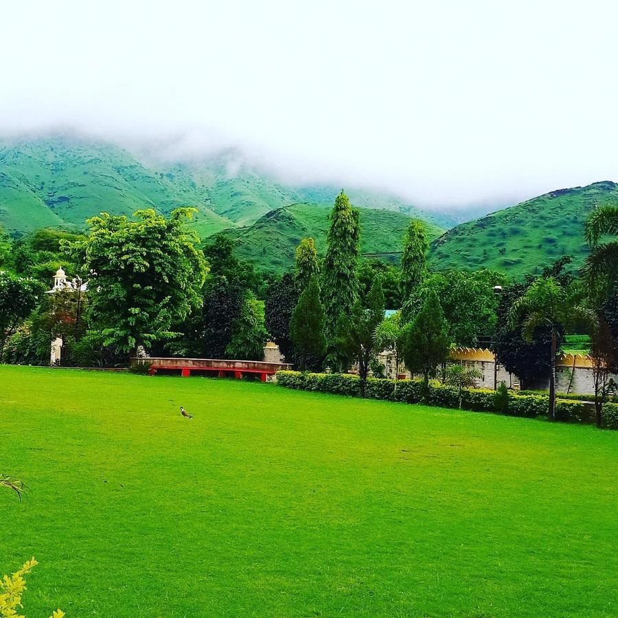 Meera Valley Resort By Nexottel Udajpur Exteriér fotografie