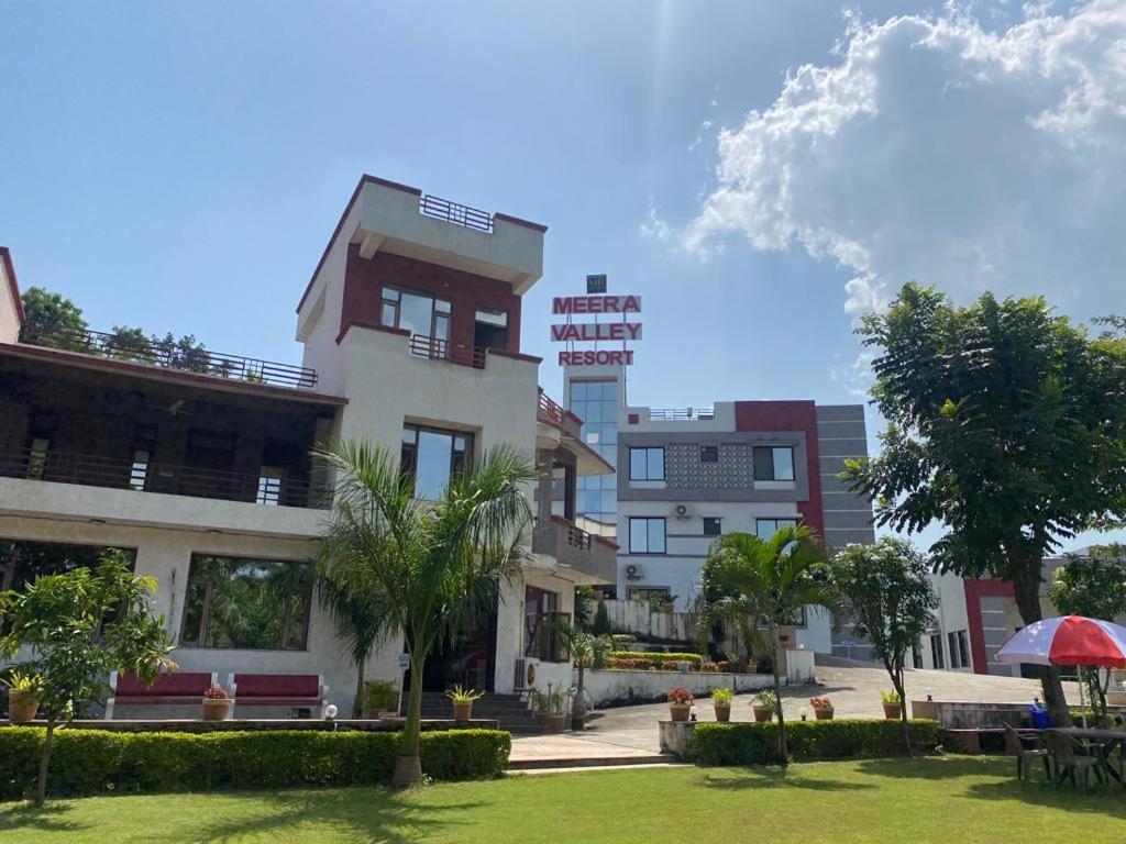 Meera Valley Resort By Nexottel Udajpur Exteriér fotografie
