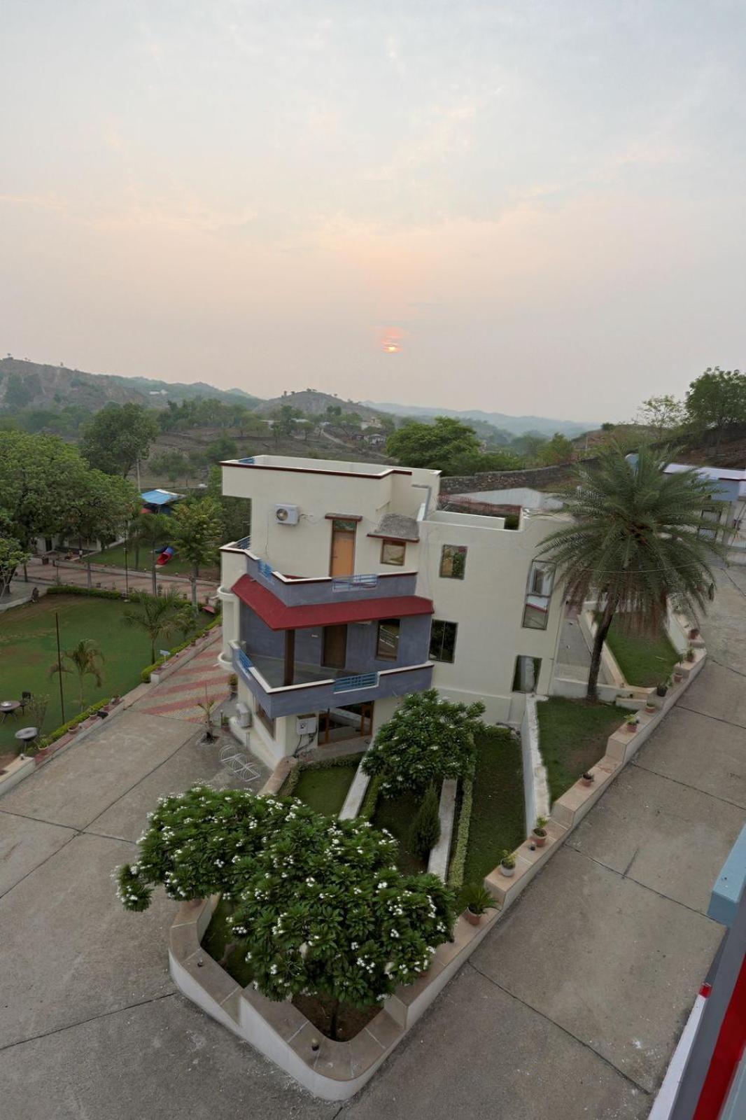 Meera Valley Resort By Nexottel Udajpur Exteriér fotografie